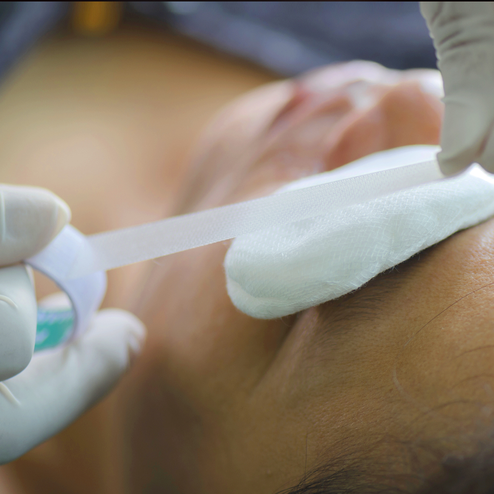 eye emergency treated at Alvernon Optical - Green Valley